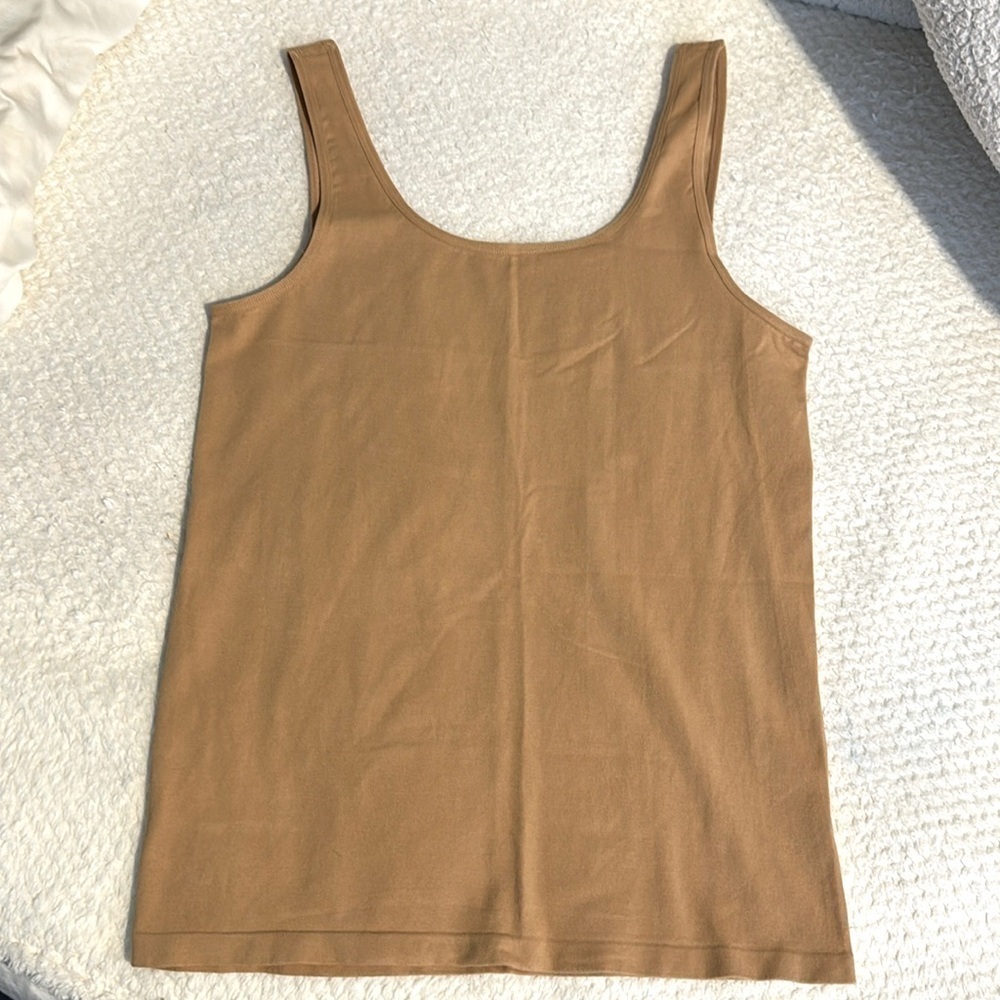 Rhonda Shear shapewear, 2X. tank top, sinches , holds tummy, athletic or career